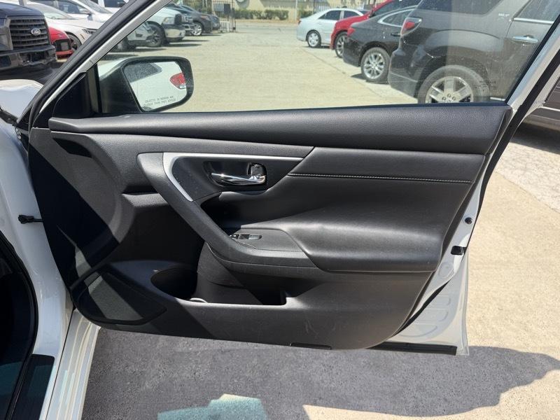 Nissan Altima 2.5 SV 2018