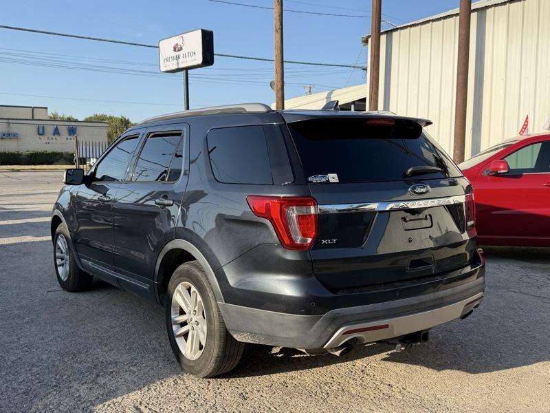 Ford Explorer 2WD 4dr V6 XLT 2017