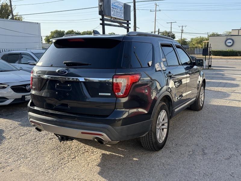 Ford Explorer 2WD 4dr V6 XLT 2017