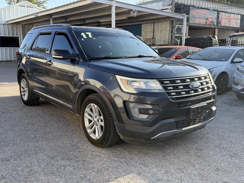 Ford Explorer 2WD 4dr V6 XLT 2017
