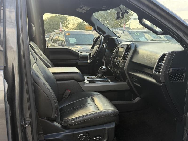 Ford F-150 4WD SuperCab 133" XLT 2017
