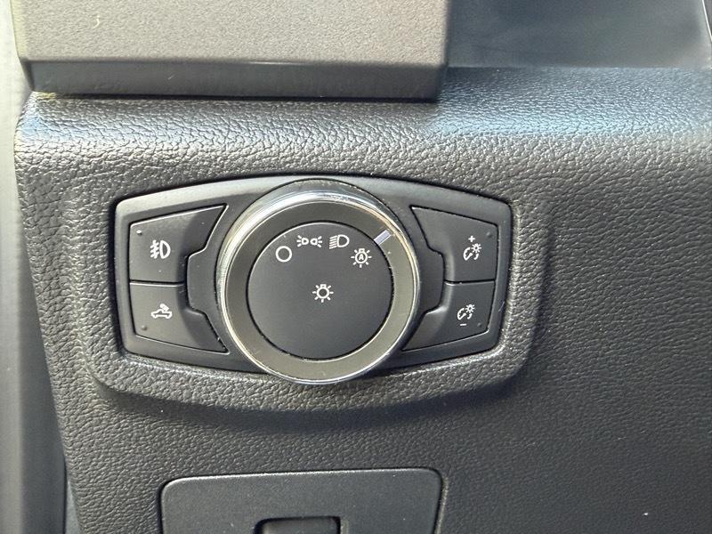Ford F-150 4WD SuperCab 133" XLT 2017