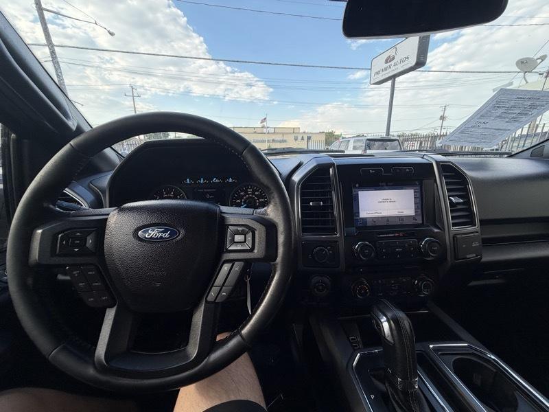 Ford F-150 4WD SuperCab 133" XLT 2017