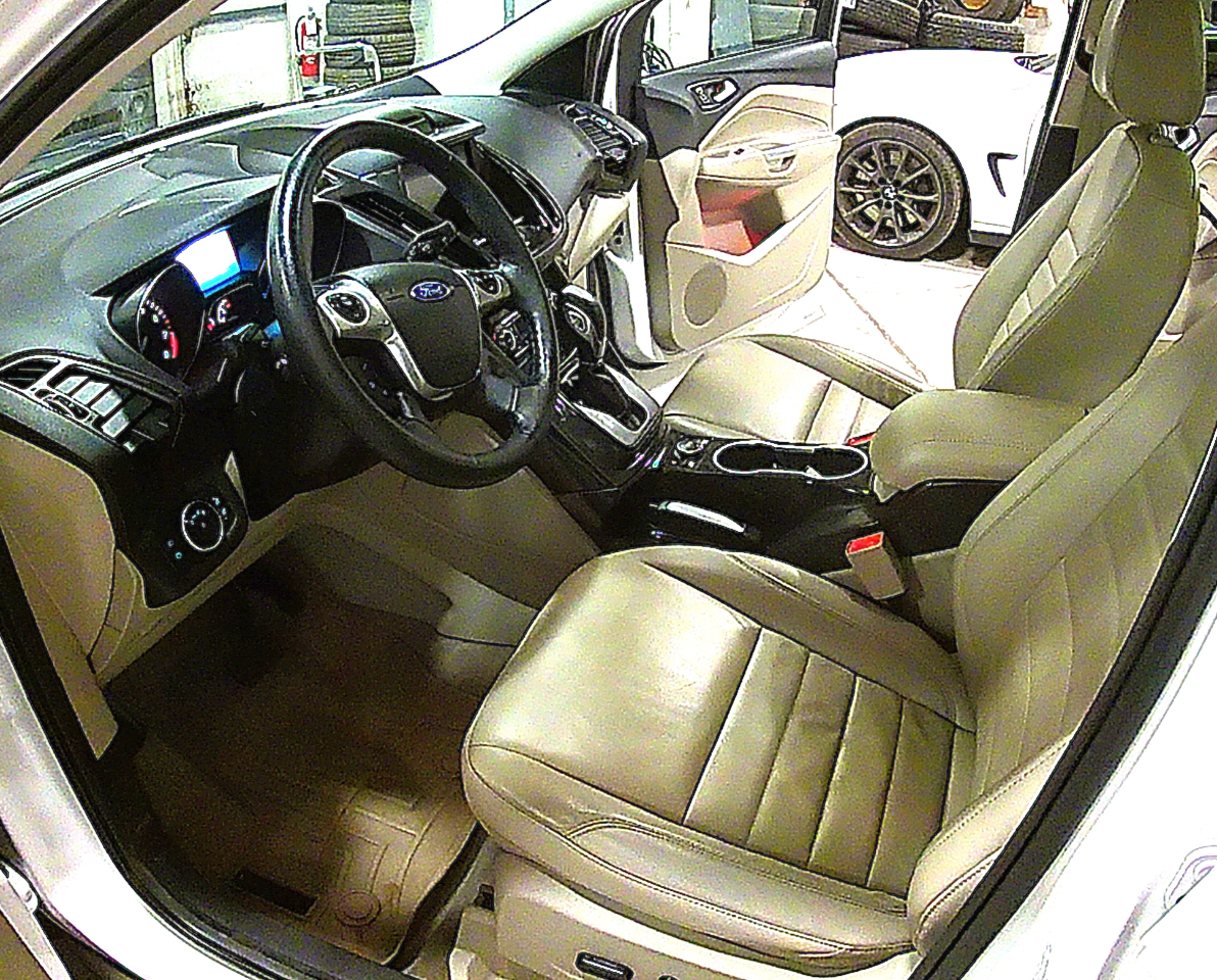 Ford Escape Titanium 4WD 2016