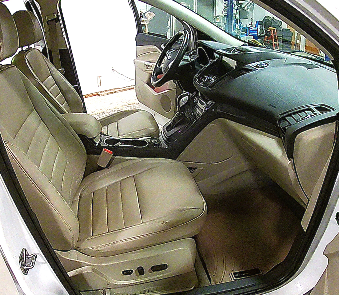 Ford Escape Titanium 4WD 2016