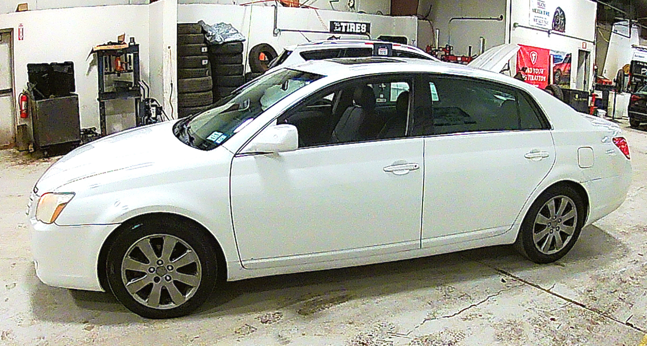 Toyota Avalon Limited 2006