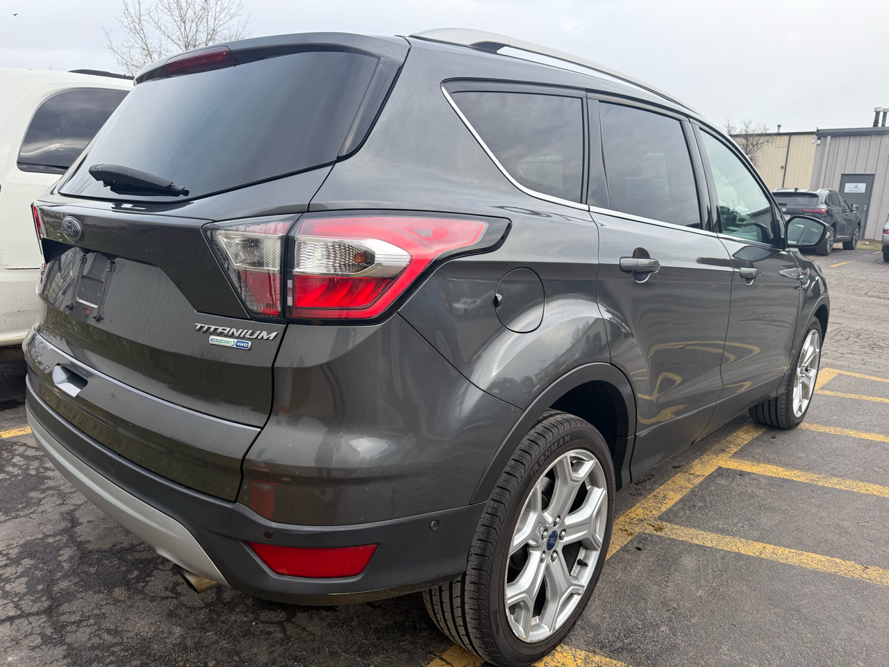 Ford Escape Titanium 4WD 2017