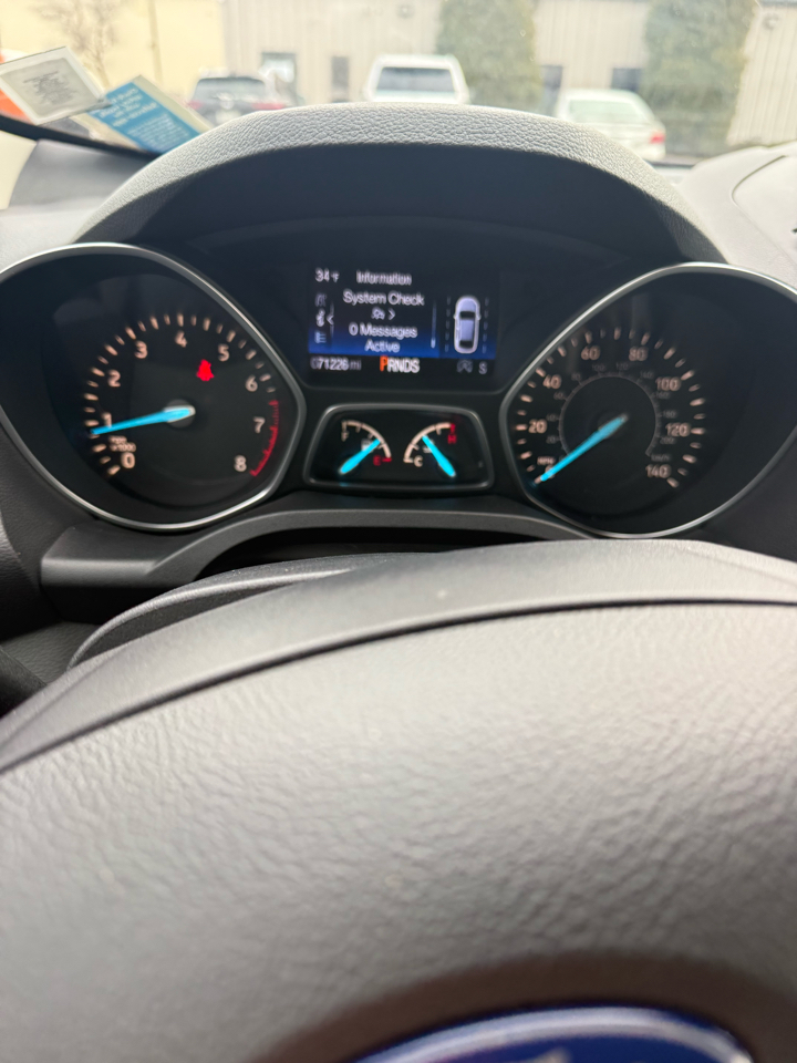 Ford Escape Titanium 4WD 2017