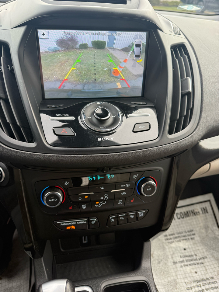 Ford Escape Titanium 4WD 2017