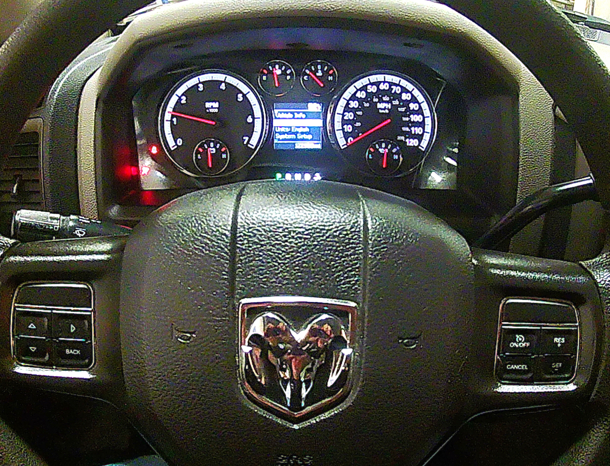 RAM 1500 ST SWB 4WD 2012