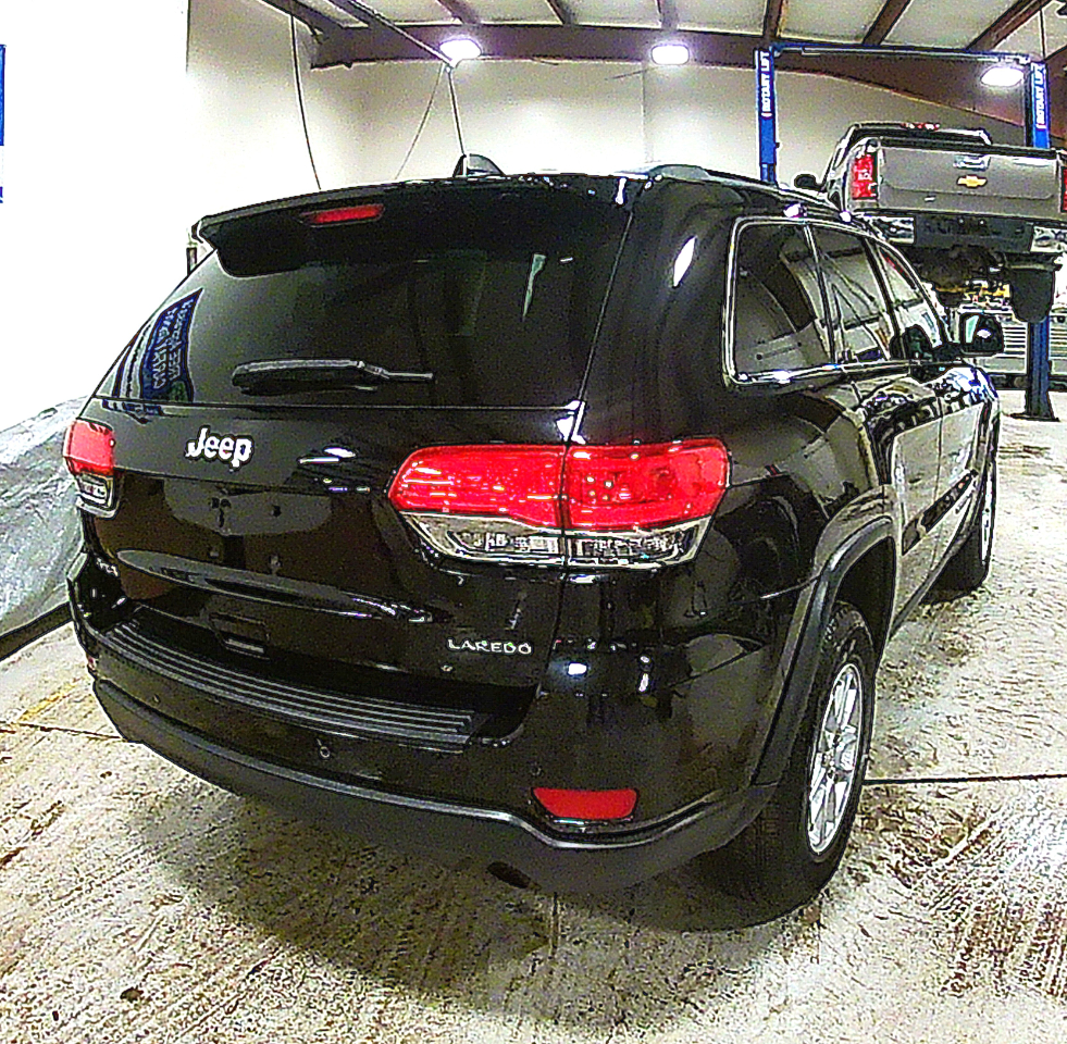 Jeep Grand Cherokee Laredo 4WD 2018