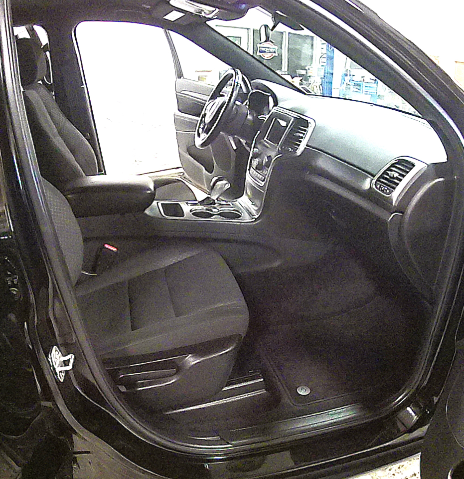 Jeep Grand Cherokee Laredo 4WD 2018