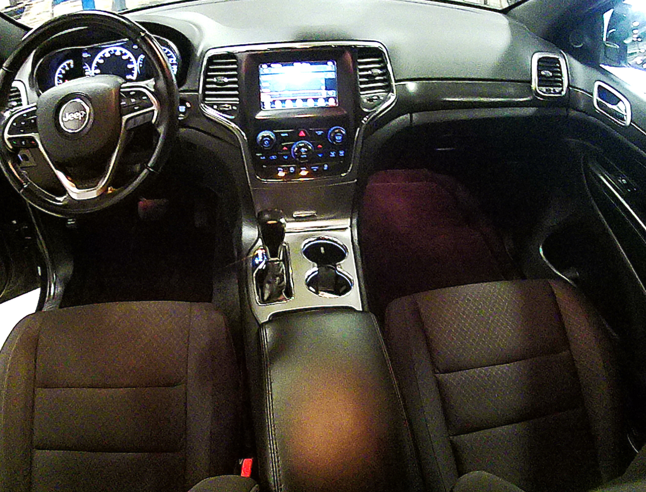 Jeep Grand Cherokee Laredo 4WD 2018