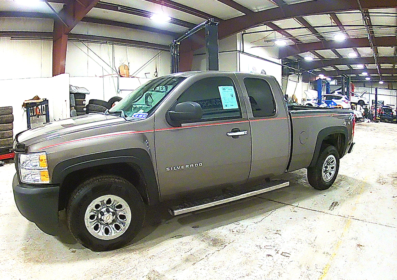 Chevrolet Silverado 1500 Work Truck Ext. Cab 4WD 2012