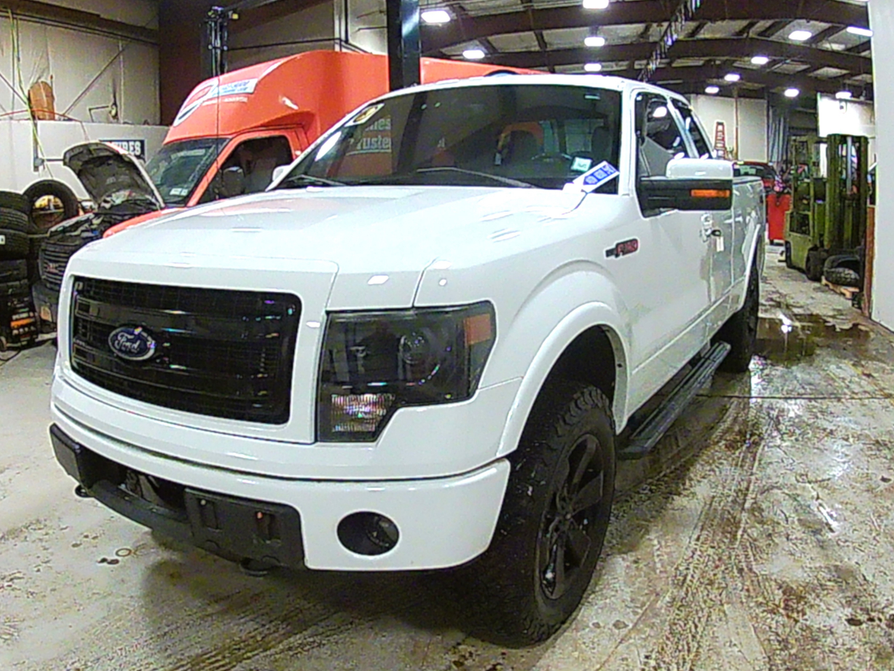 2013 Ford F-150 XLT SuperCab 8-ft. Bed 4WD FX4