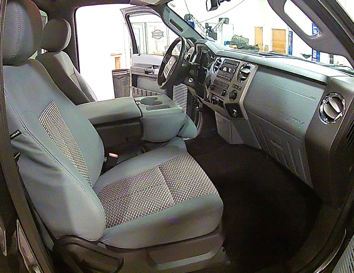 Ford F-250 SD XLT 4WD 2015