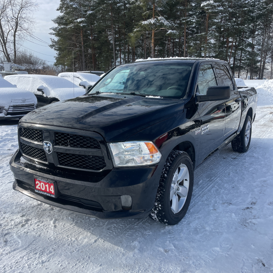 RAM 1500 Tradesman Crew Cab SWB 4WD 2014
