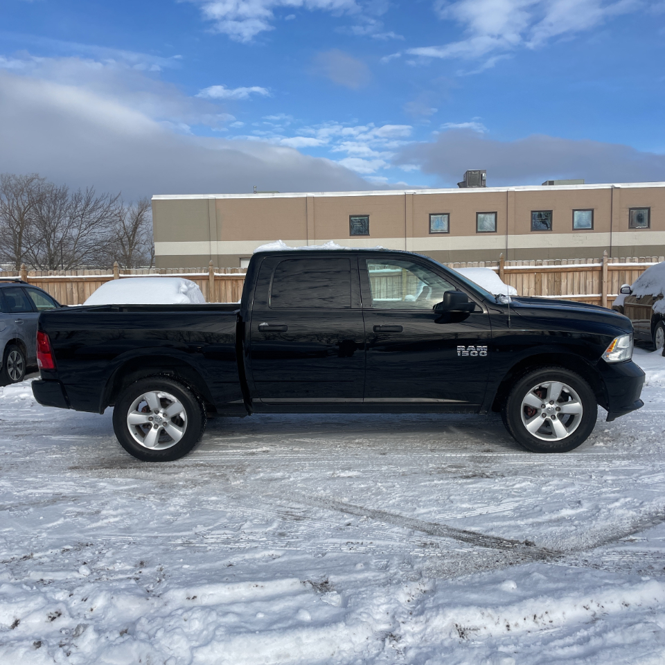 RAM 1500 Tradesman Crew Cab SWB 4WD 2014