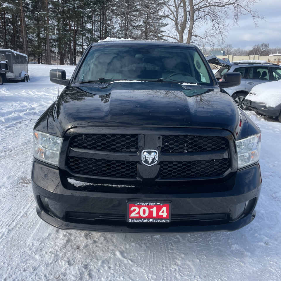 RAM 1500 Tradesman Crew Cab SWB 4WD 2014