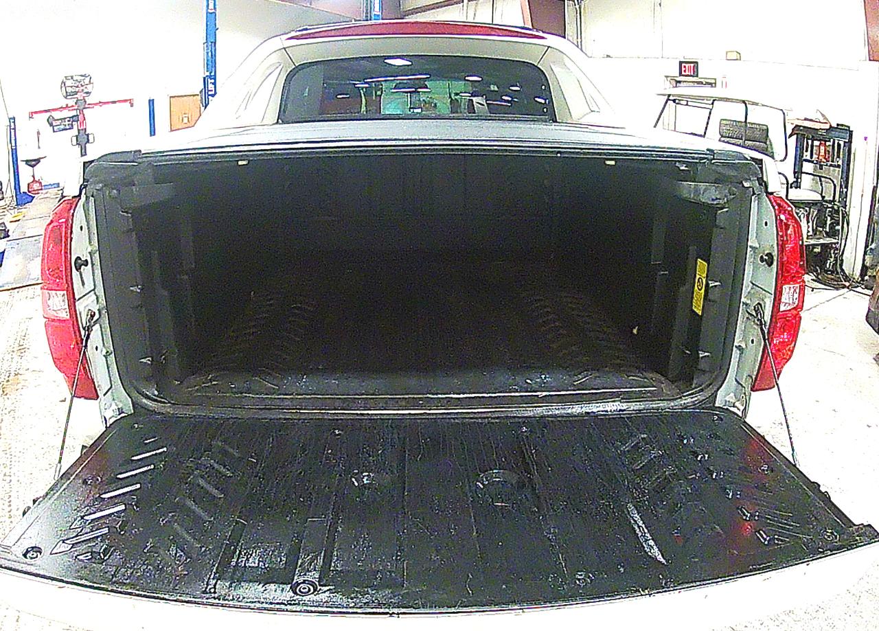 Chevrolet Avalanche LTZ 4WD 2012