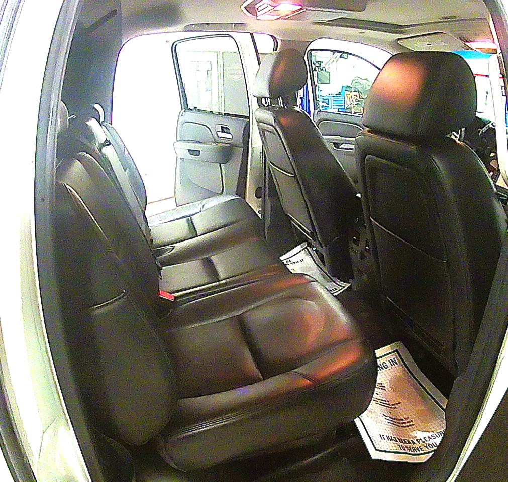 Chevrolet Avalanche LTZ 4WD 2012