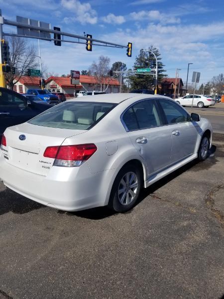 Subaru Legacy 2.5i Premium 2012