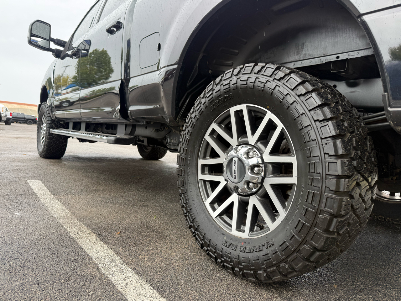 Ford Super Duty F-250 SRW Lariat 4WD Crew Cab 6.75' Box 2019