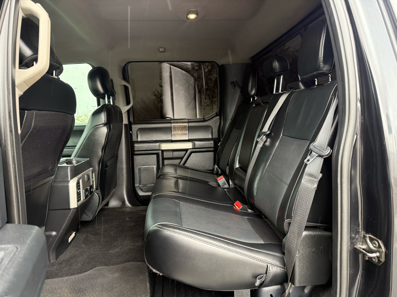 Ford Super Duty F-250 SRW Lariat 4WD Crew Cab 6.75' Box 2019