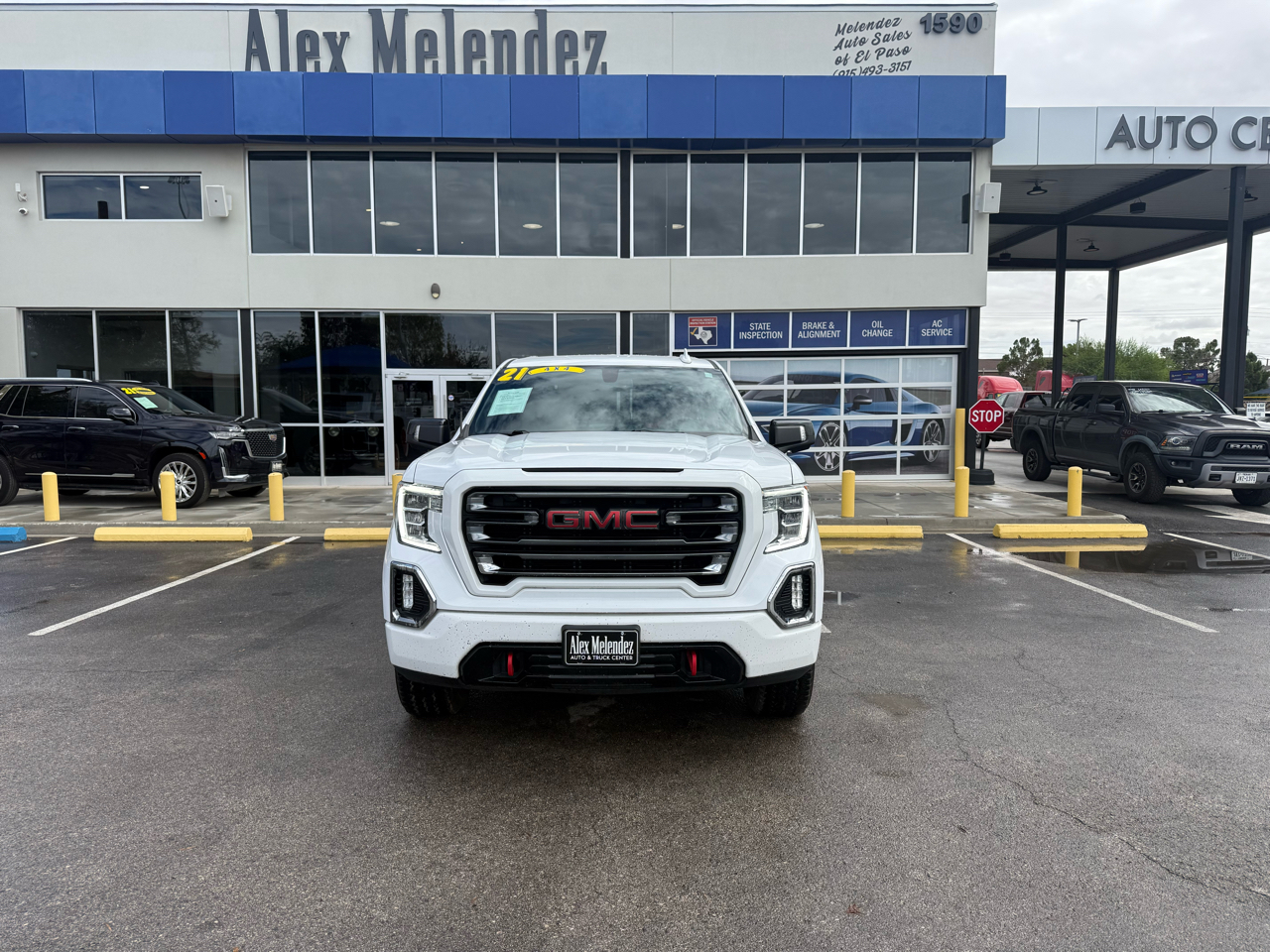 GMC Sierra 1500 4WD Crew Cab 147" AT4 2021