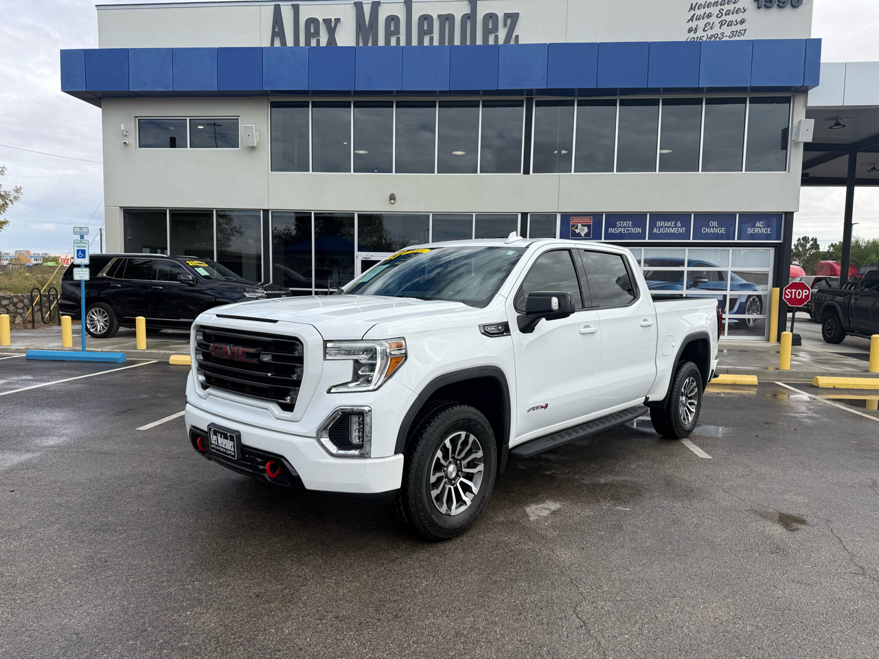 GMC Sierra 1500 4WD Crew Cab 147" AT4 2021