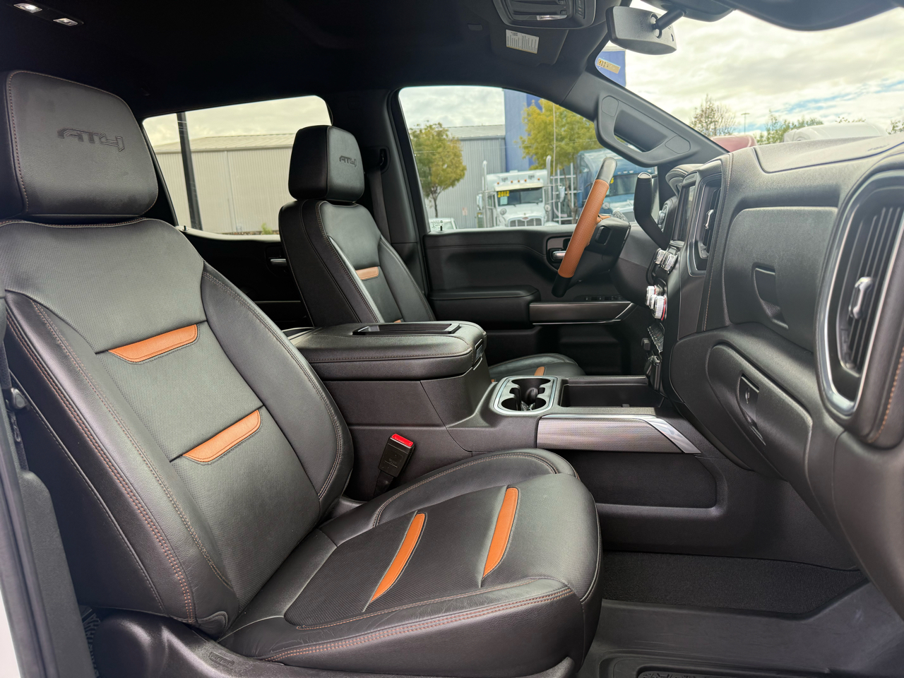 GMC Sierra 1500 4WD Crew Cab 147" AT4 2021