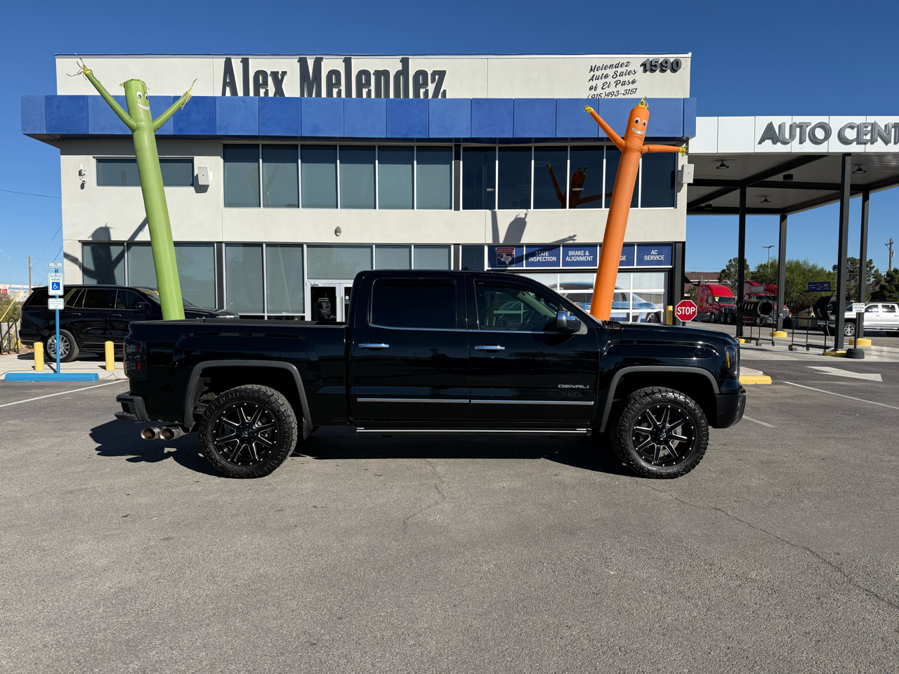 GMC Sierra 1500 4WD Crew Cab 143.5" Denali 2014