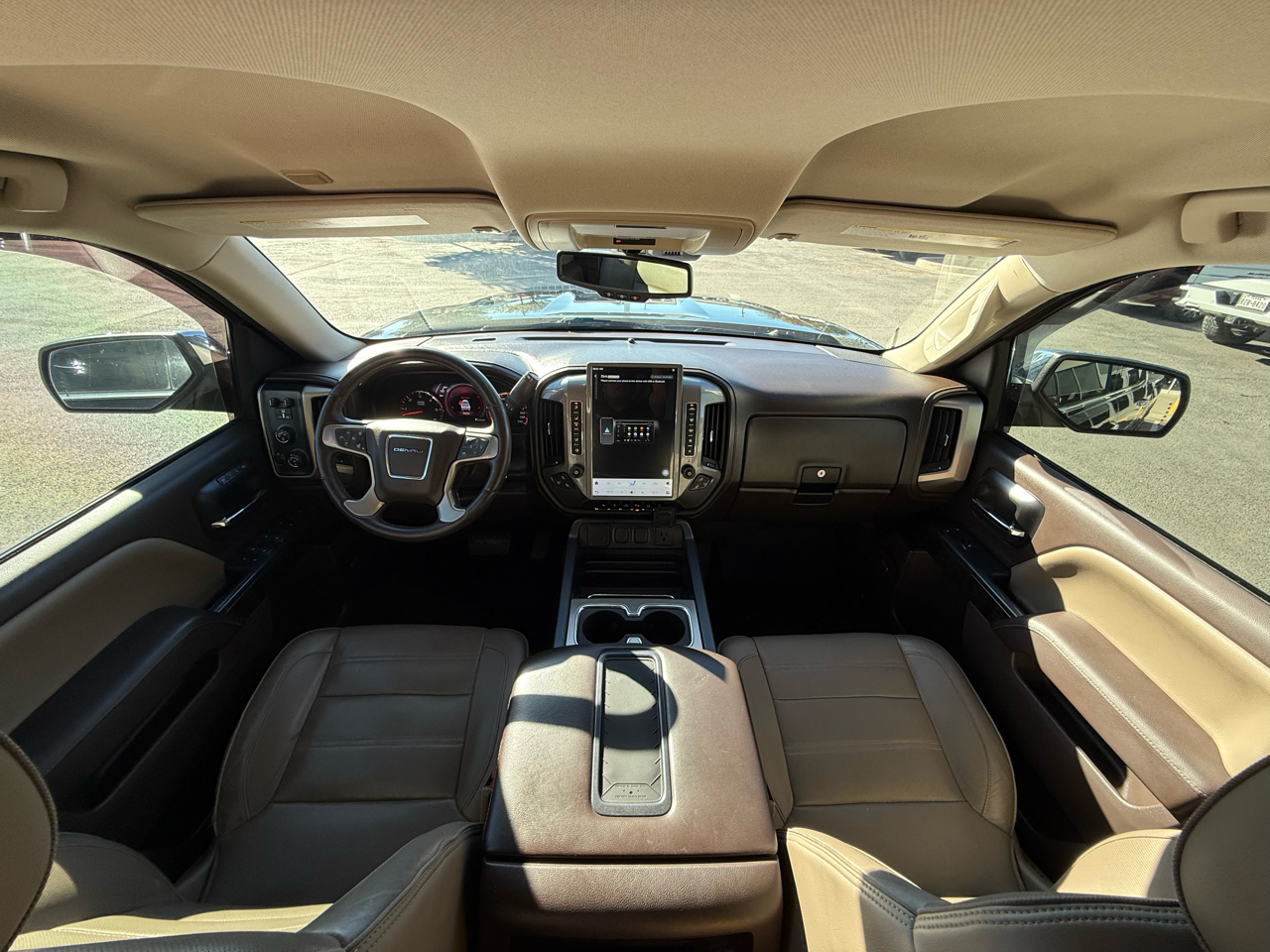 GMC Sierra 1500 4WD Crew Cab 143.5" Denali 2014