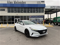 2022 Hyundai Elantra 