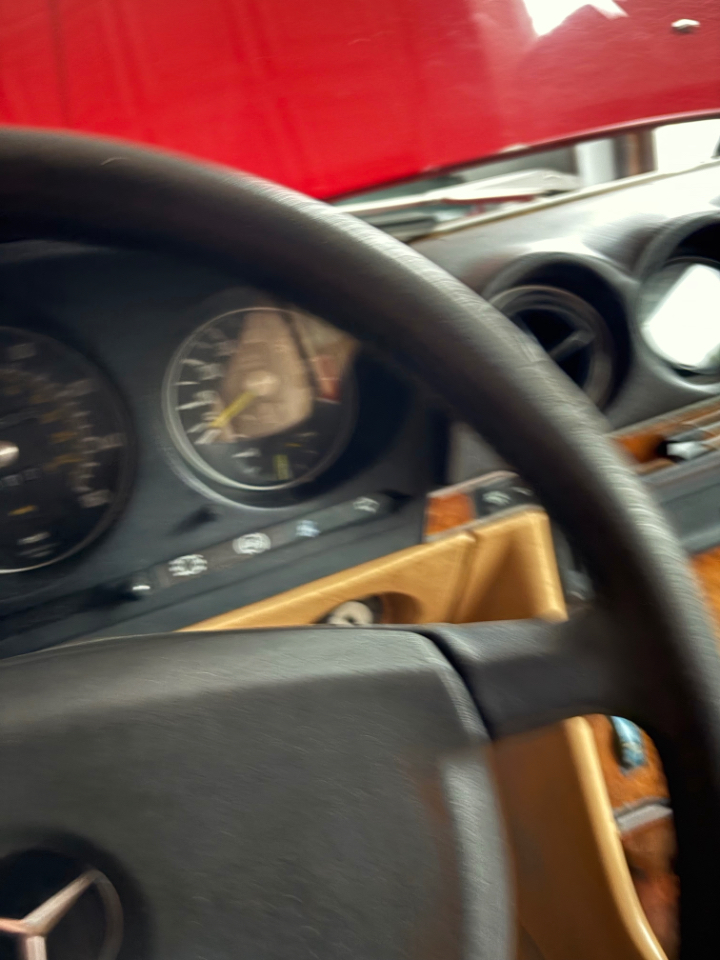 Mercedes-Benz 500SL  1985