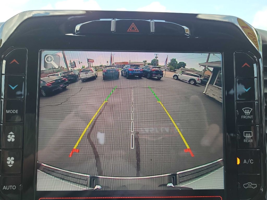 RAM 1500 Laramie 4x4 Crew Cab 5'7" Box 2021