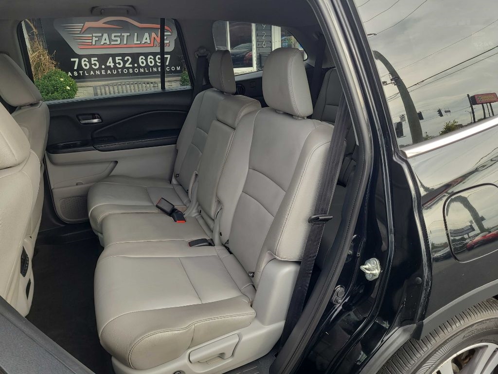 2017 Honda Pilot EX-L photo 13