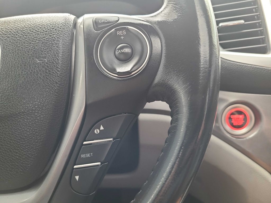 2017 Honda Pilot EX-L photo 24