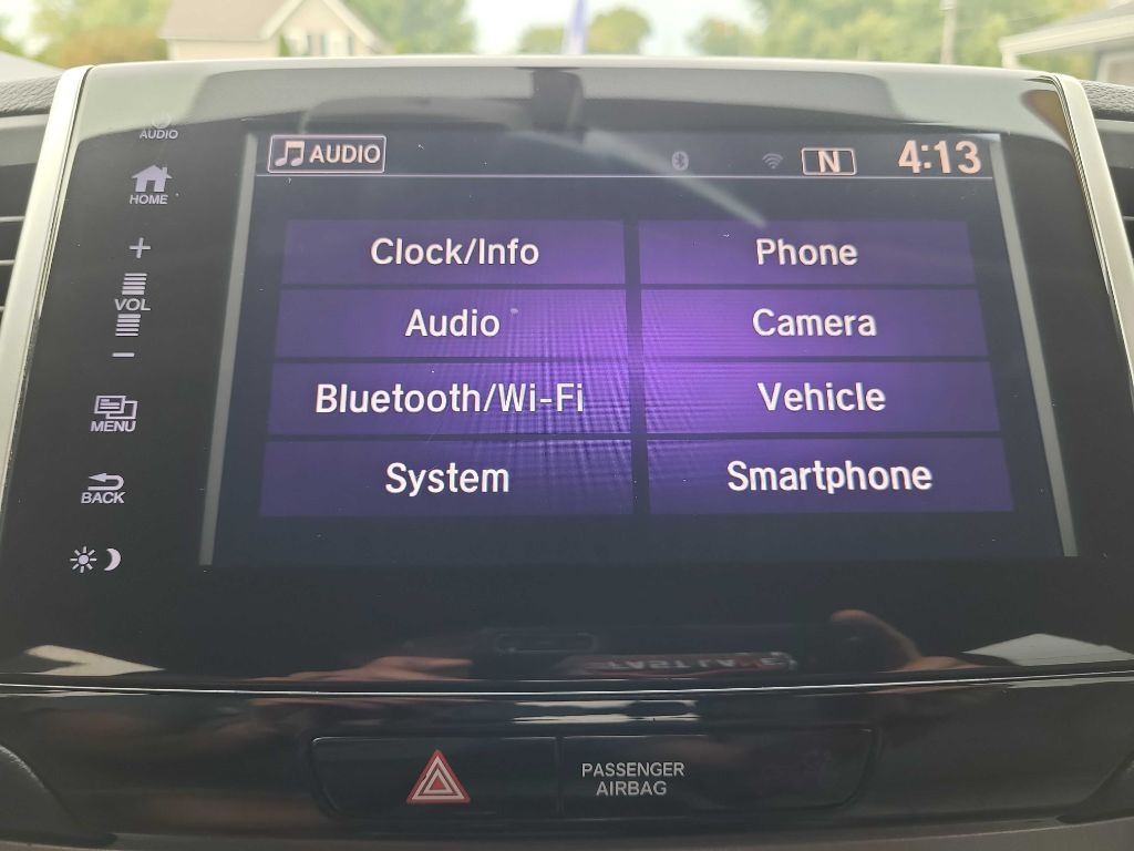2017 Honda Pilot EX-L photo 26