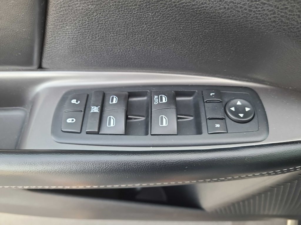 2015 Dodge Journey Crossroad photo 28