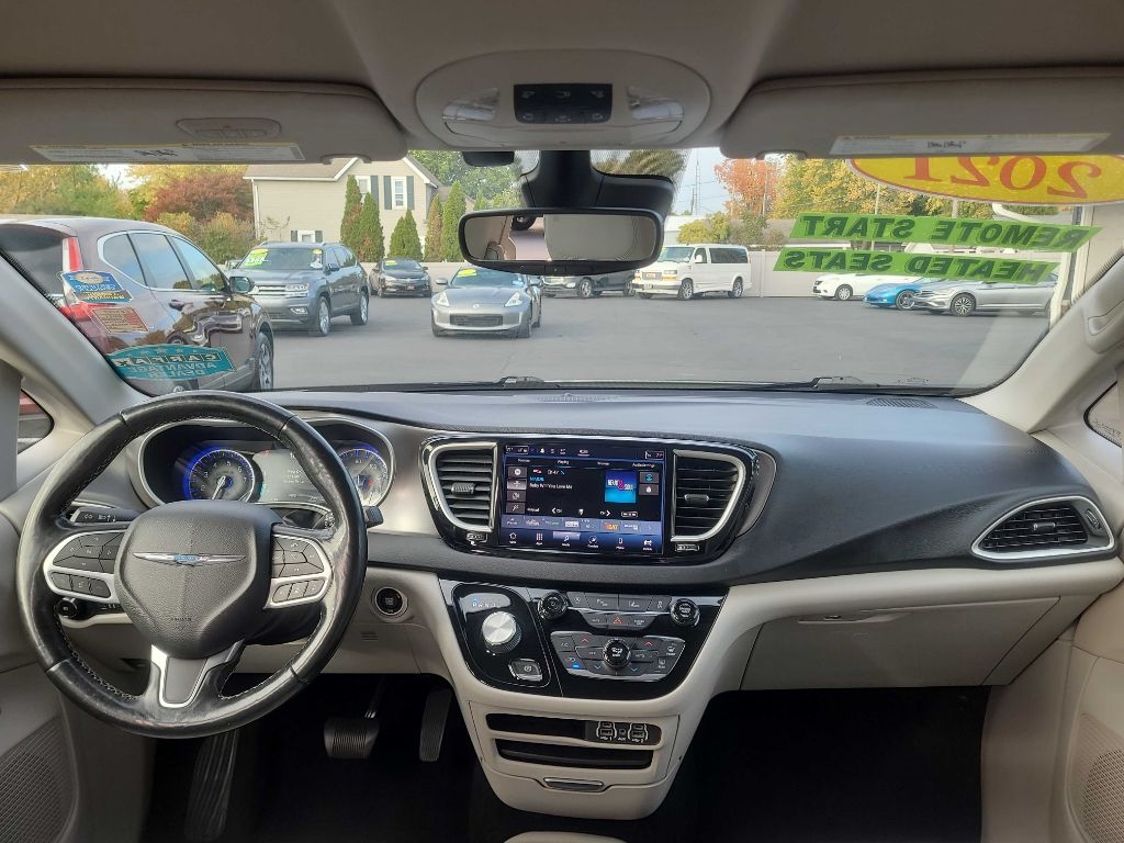Chrysler Pacifica Touring L FWD 2021