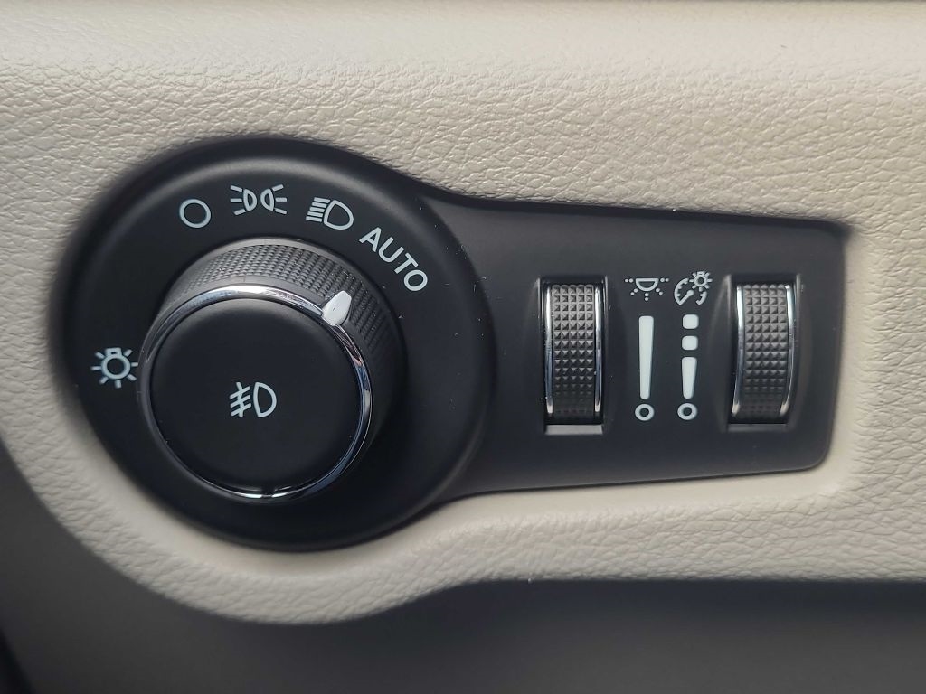 Chrysler Pacifica Touring L FWD 2021