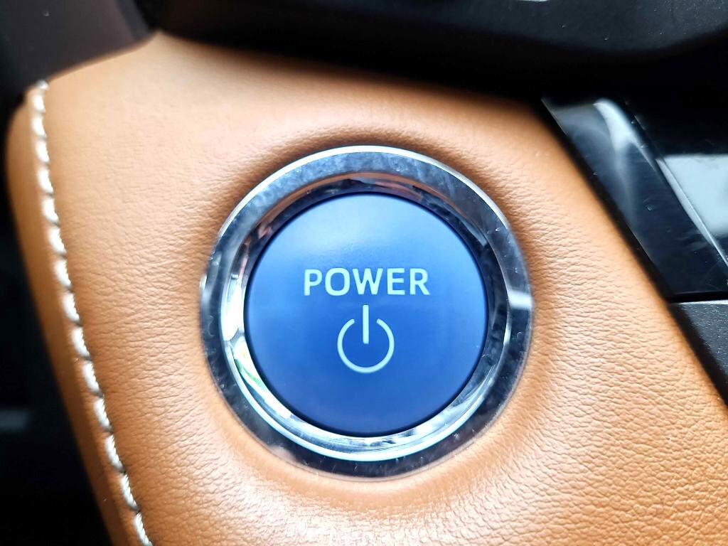 Toyota RAV4 Hybrid Limited AWD (Natl) 2017