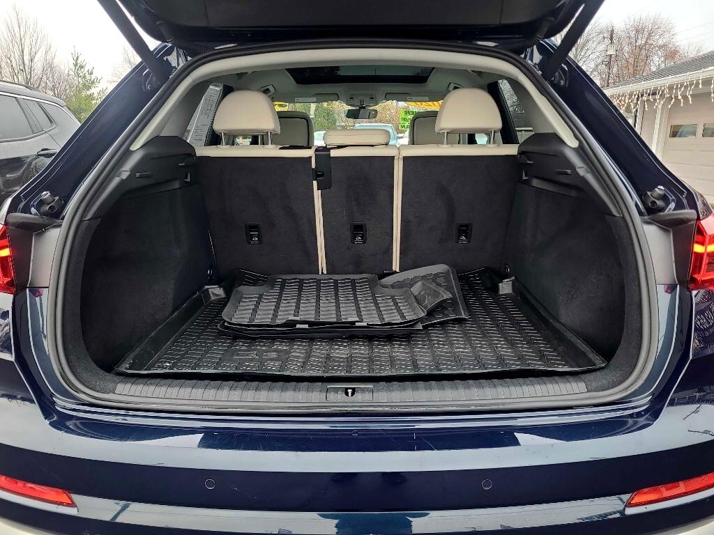 Audi Q3 Premium Plus 45 TFSI quattro 2020