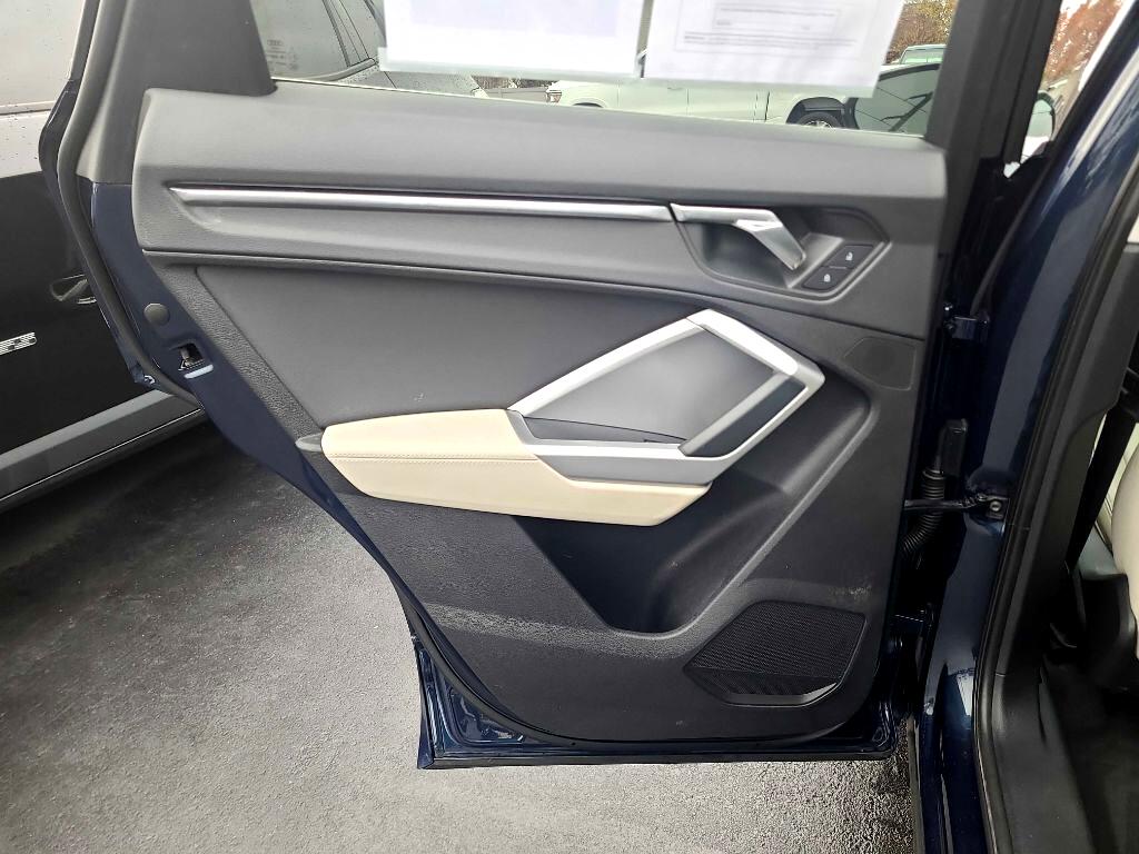 Audi Q3 Premium Plus 45 TFSI quattro 2020