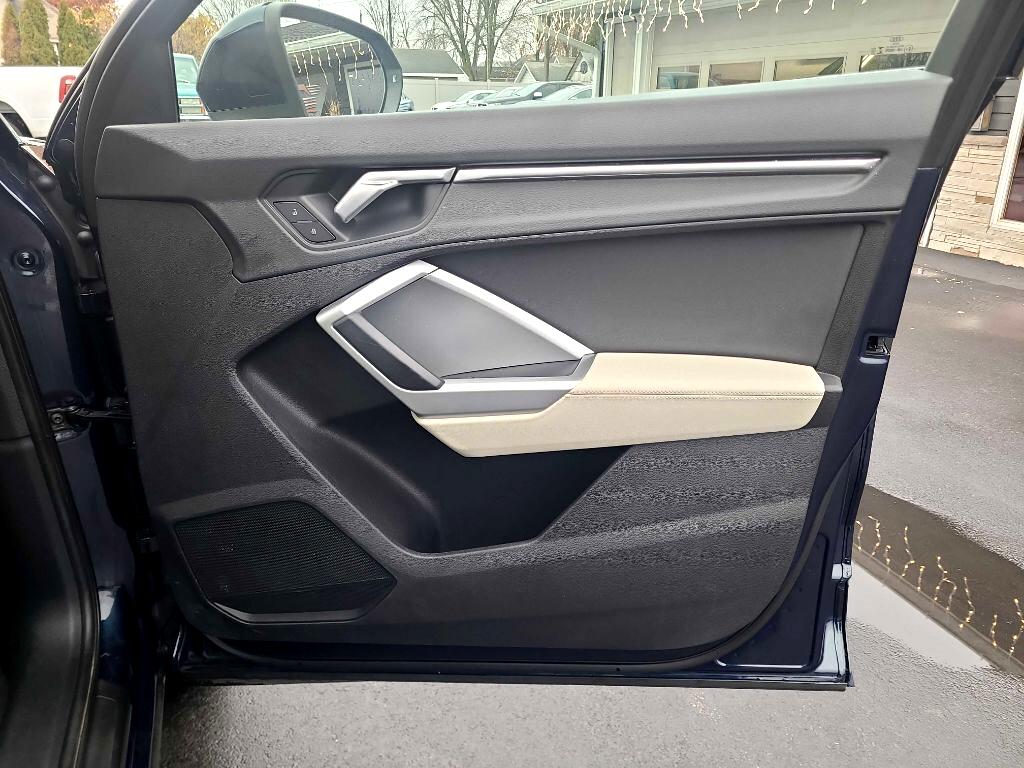 Audi Q3 Premium Plus 45 TFSI quattro 2020