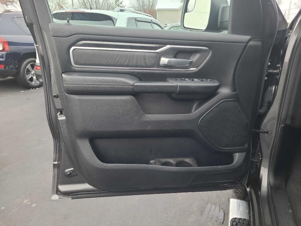 RAM 1500 Big Horn/Lone Star 4x4 Crew Cab 5'7" Box 2019