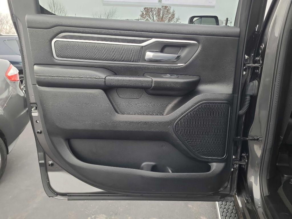 RAM 1500 Big Horn/Lone Star 4x4 Crew Cab 5'7" Box 2019