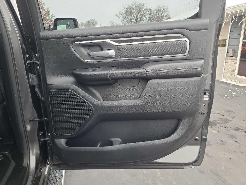 RAM 1500 Big Horn/Lone Star 4x4 Crew Cab 5'7" Box 2019