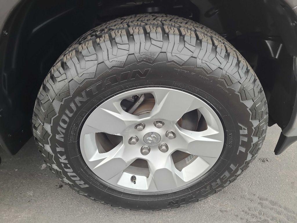 RAM 1500 Big Horn/Lone Star 4x4 Crew Cab 5'7" Box 2019